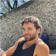 Etudiant diplômé de l'école nationale supérieure d'art de Nice propose des cours de dessin